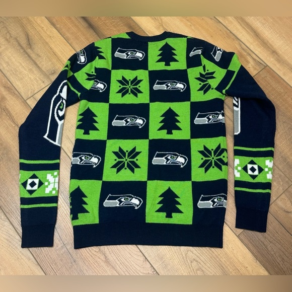 Seattle Seahawks Long Crew Neck Sleeve Sweater size Small - Picture 4 of 4